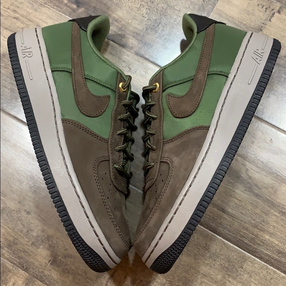 Nike Green and Brown Sneakers